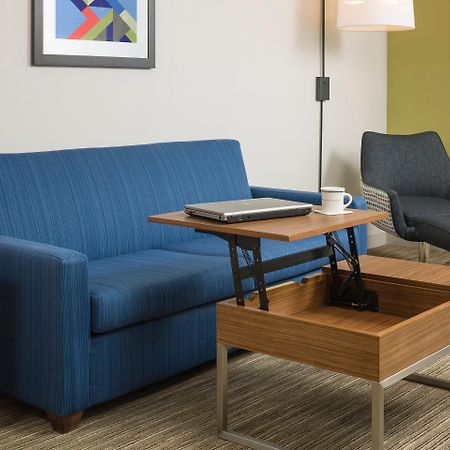 Holiday Inn Express Hotel & Suites White River Junction By Ihg Eksteriør bilde