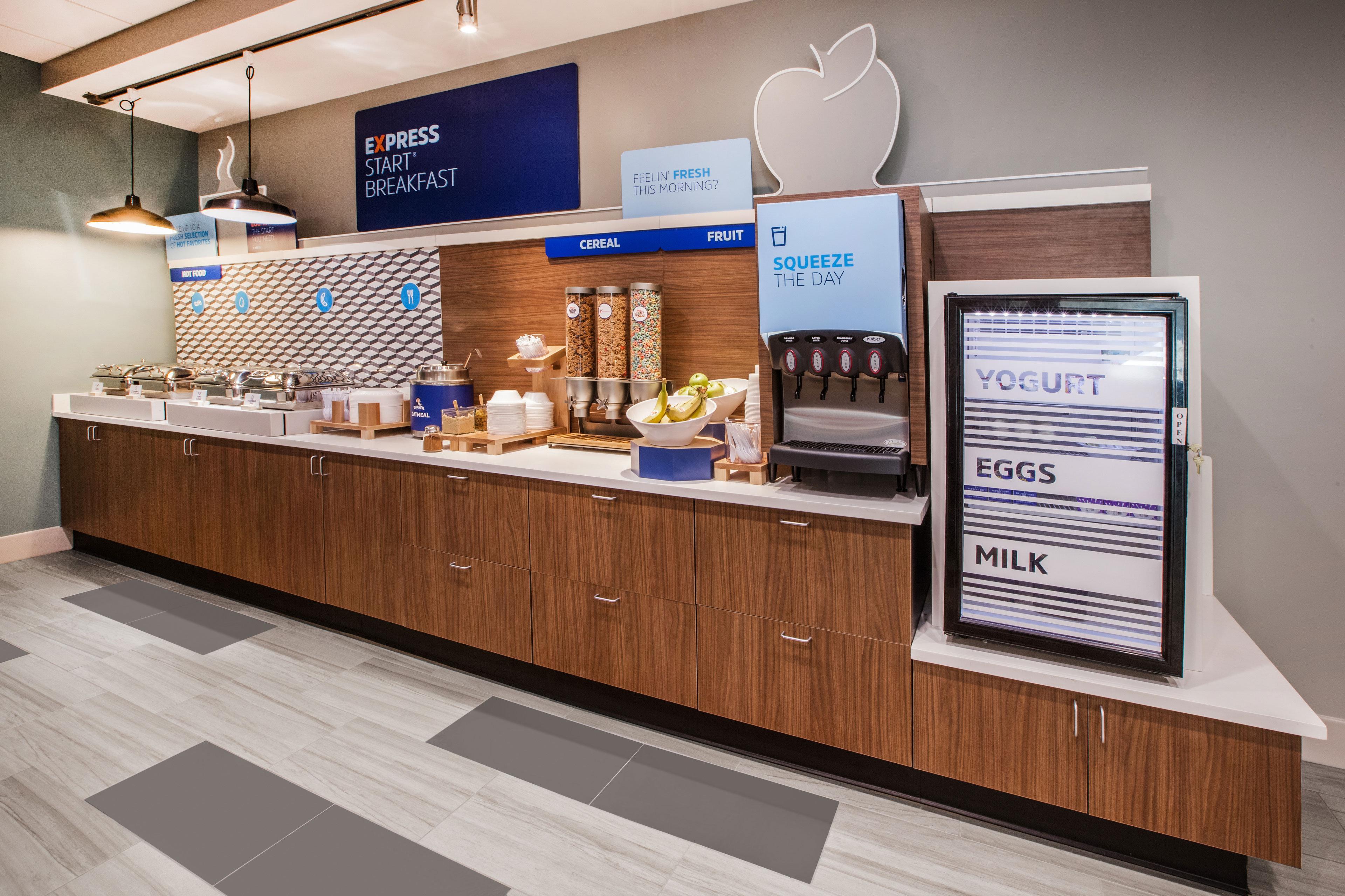 Holiday Inn Express Hotel & Suites White River Junction By Ihg Eksteriør bilde