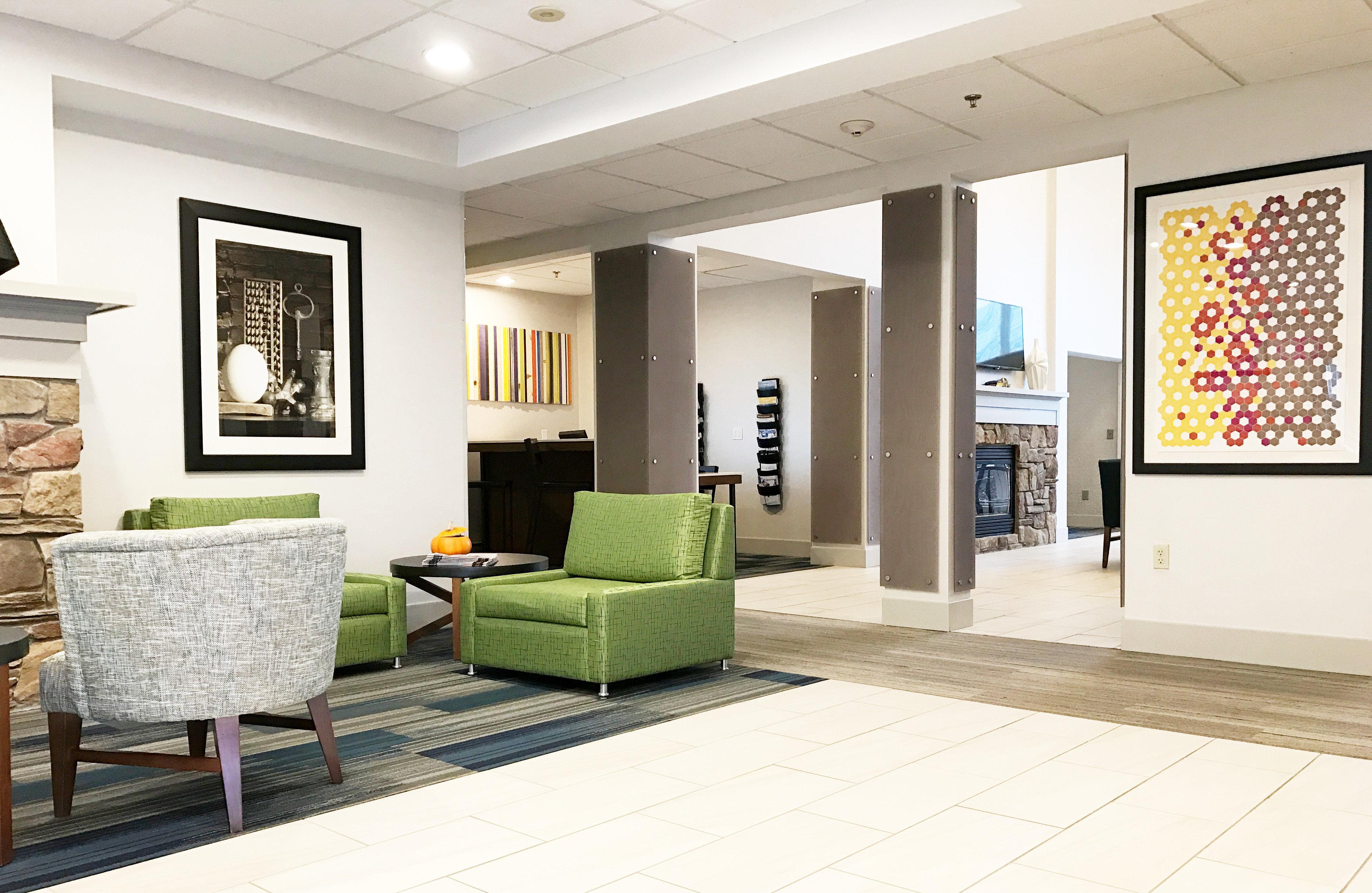 Holiday Inn Express Hotel & Suites White River Junction By Ihg Eksteriør bilde