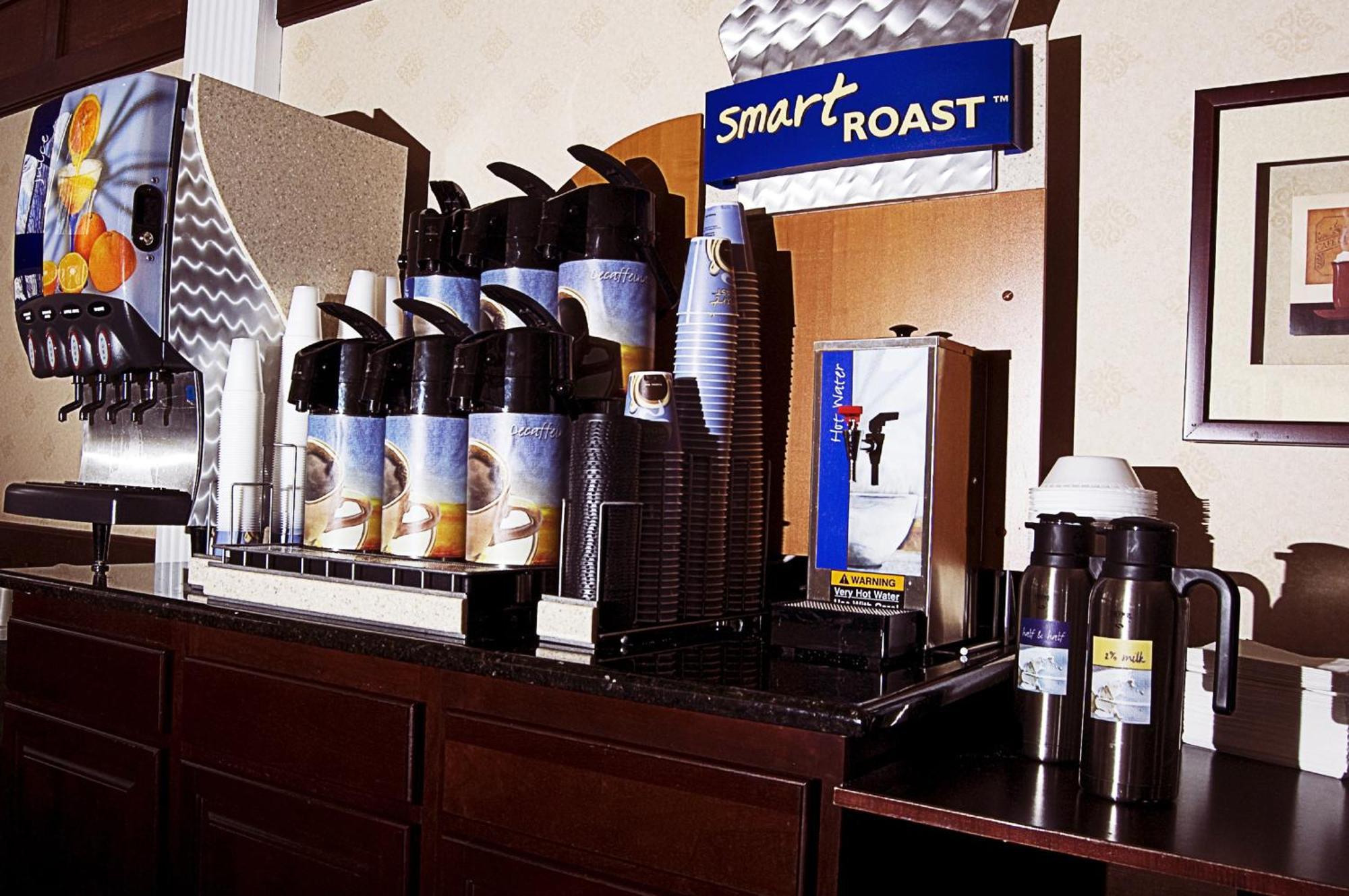 Holiday Inn Express Hotel & Suites White River Junction By Ihg Eksteriør bilde