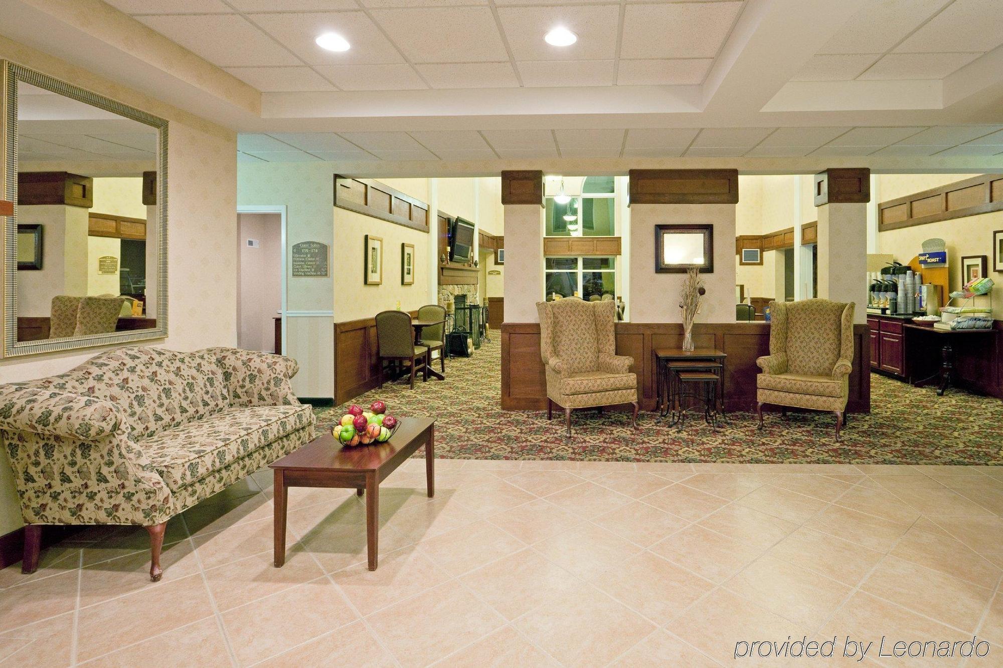 Holiday Inn Express Hotel & Suites White River Junction By Ihg Eksteriør bilde