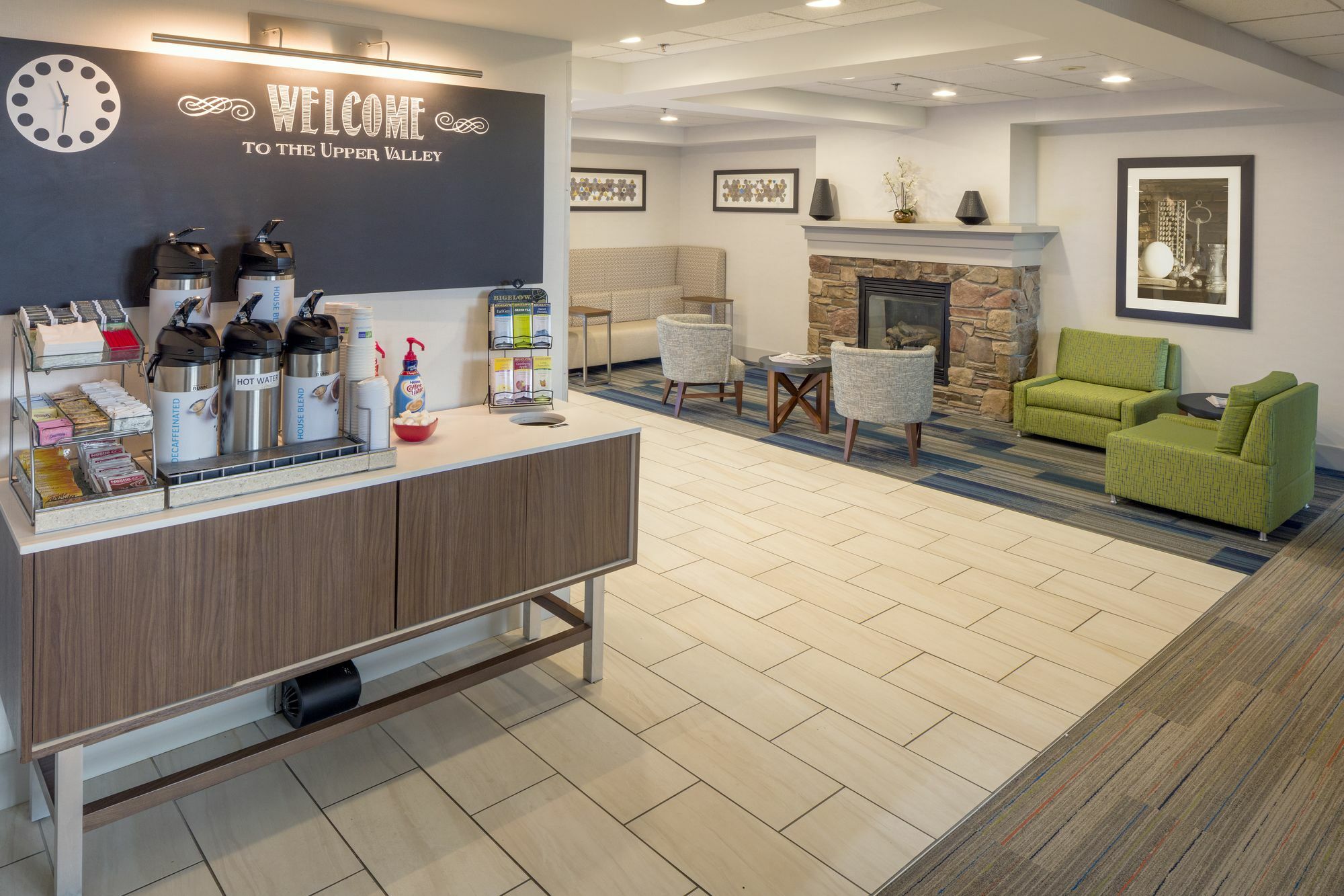 Holiday Inn Express Hotel & Suites White River Junction By Ihg Eksteriør bilde